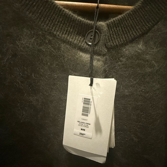 Aritzia Brushed Cashmere Relaxed Crew Cardigan - Picture 3 of 6